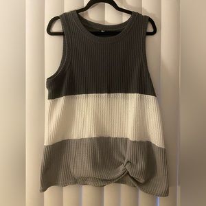 Tri colored checkered knit tank top with front knot. Size XL
